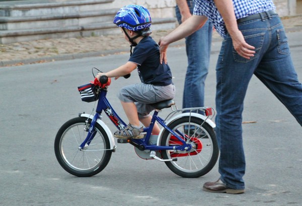 Bici per bambini Bicicletta per Bambini Bicicletta per Studenti Bambine Bici da Trasporto per Bambini Auto Sportive da Corsa Bicicletta da Viaggio Color : Blue, Size : 20inches